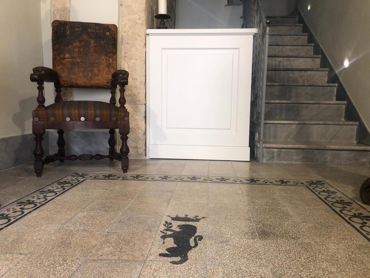Casa Modica - Luxury Rooms Noto Buitenkant foto