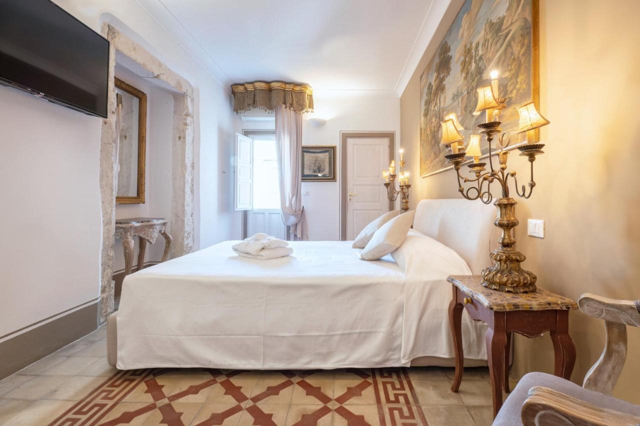 Casa Modica - Luxury Rooms Noto Buitenkant foto