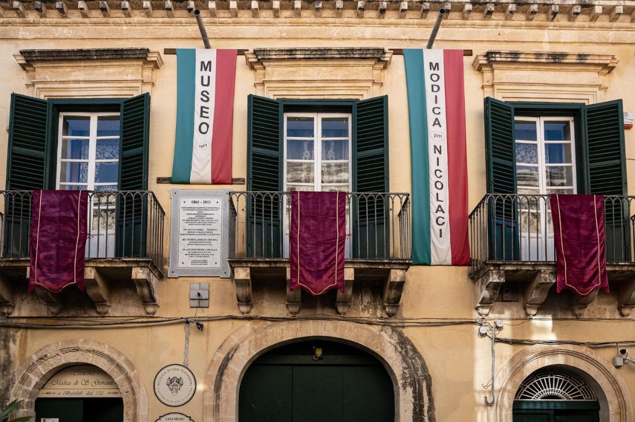 Casa Modica - Luxury Rooms Noto Buitenkant foto